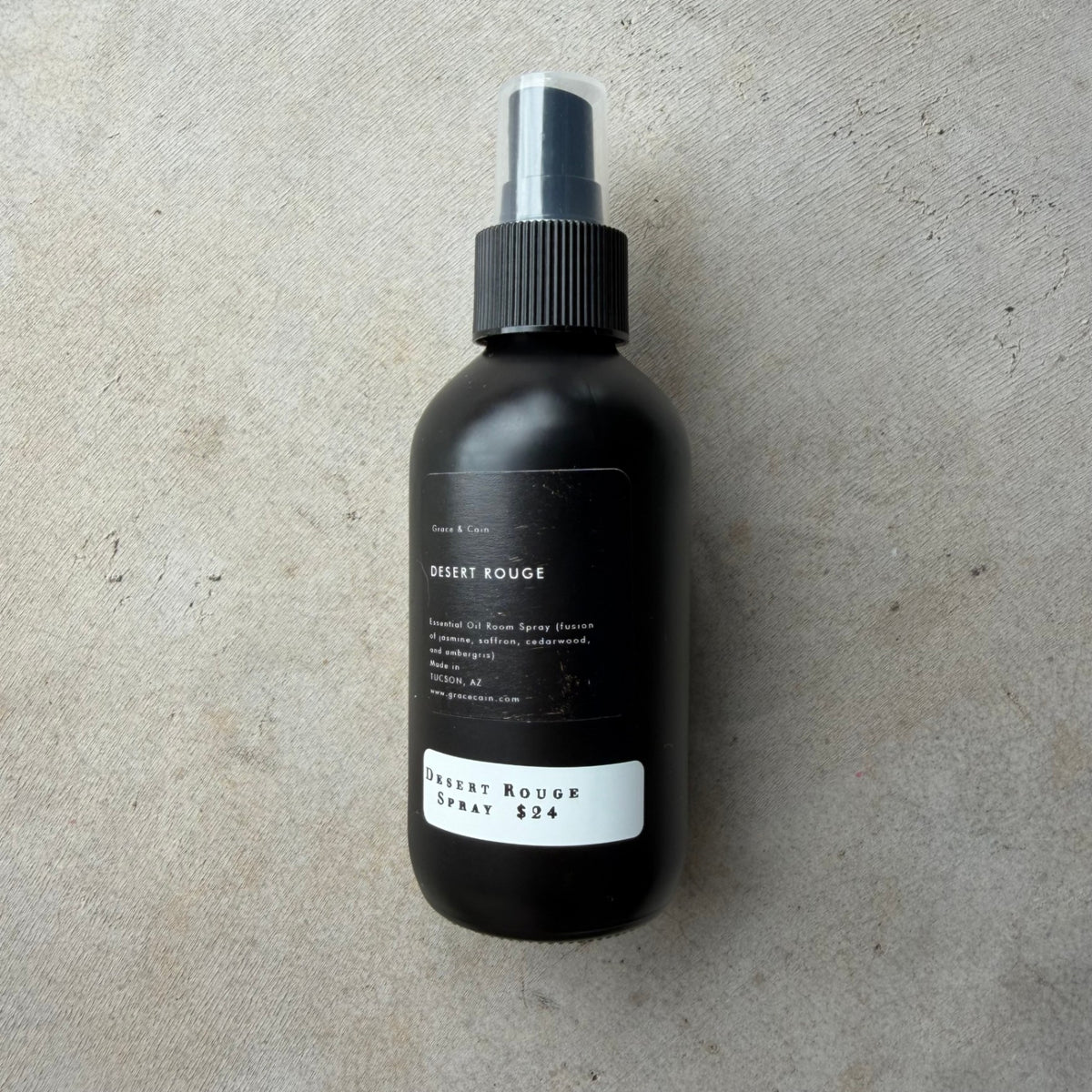 GRACE & CAIN Room Spray Black
