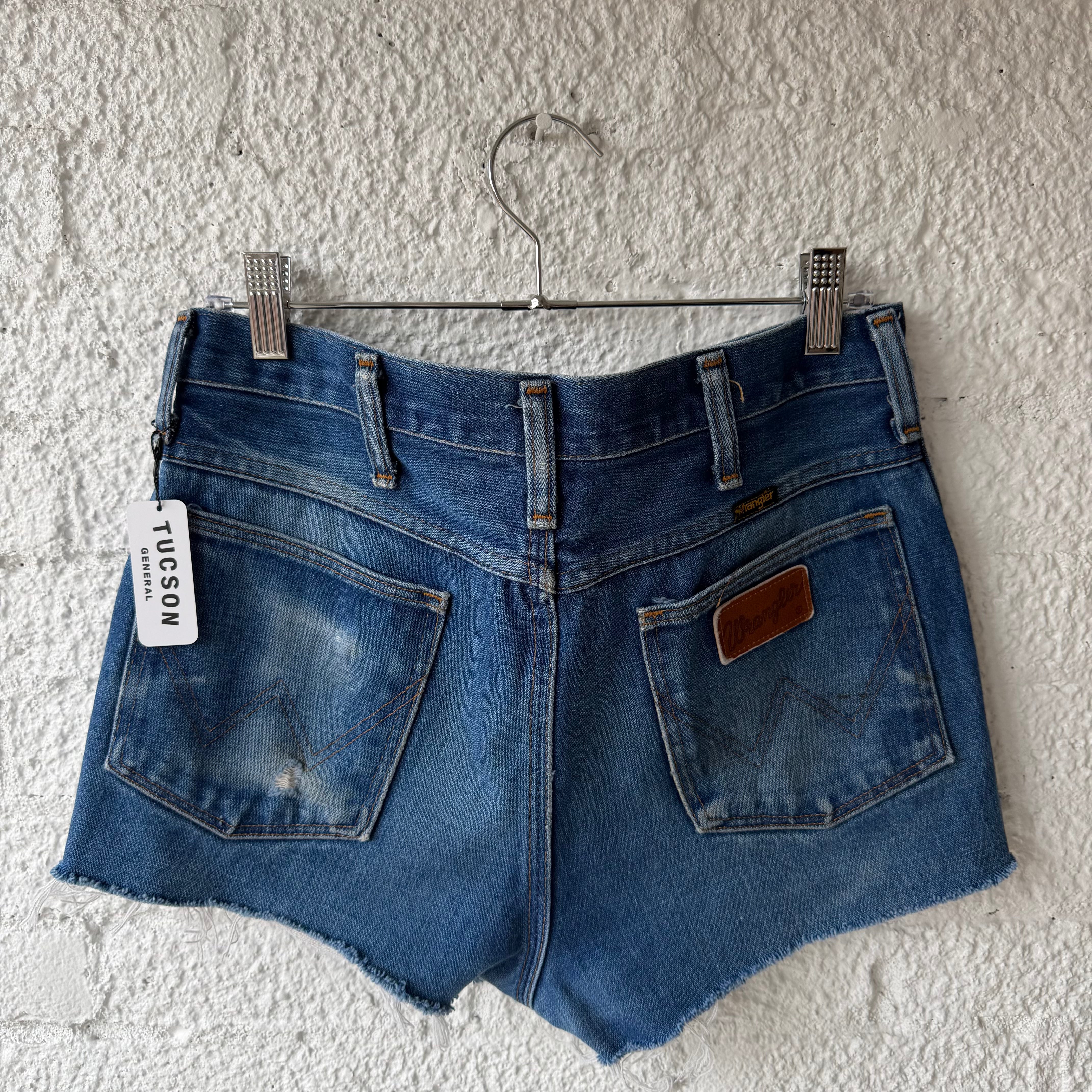 Wrangler shorts size 31